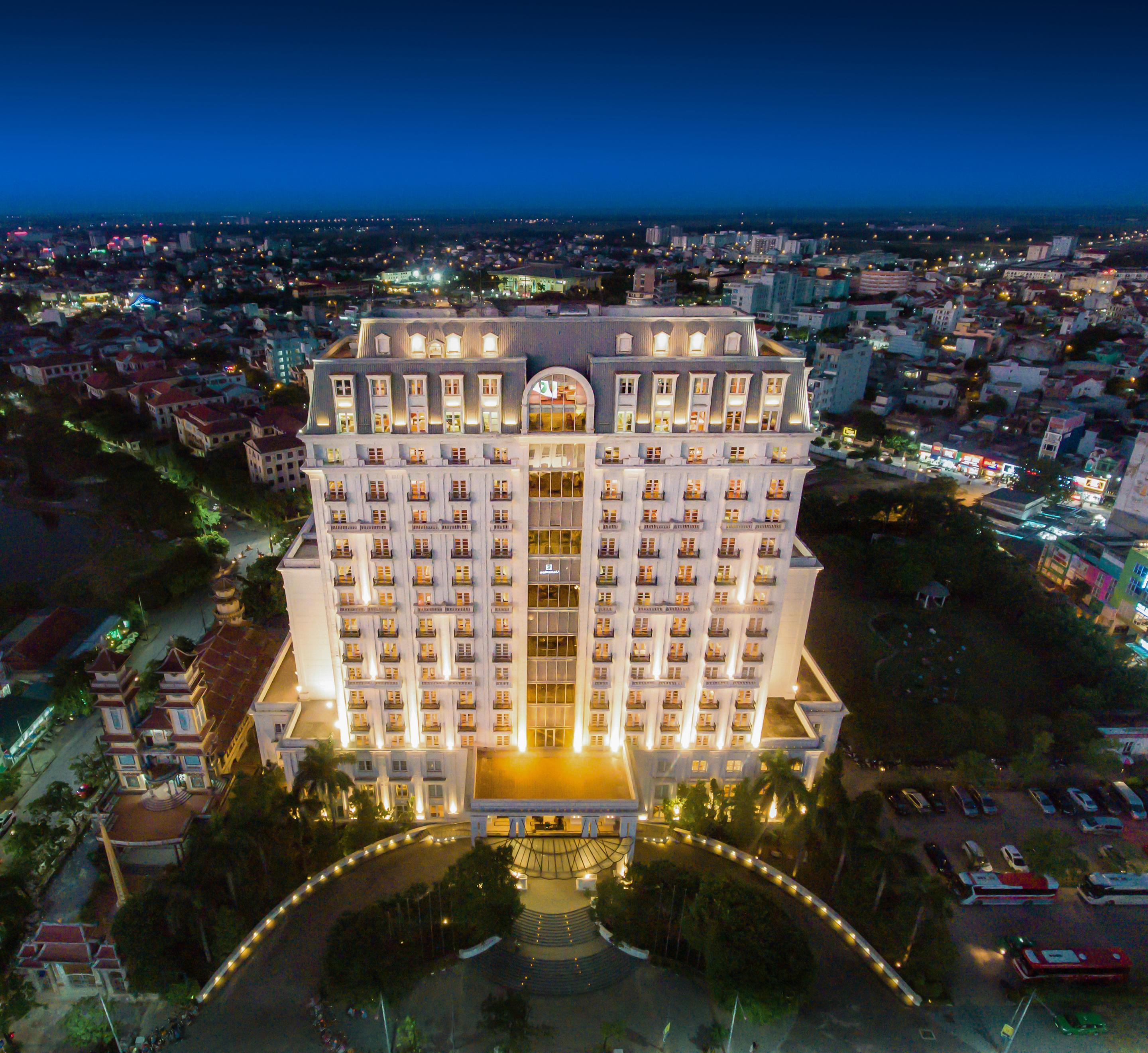 Indochine Palace Hotel Hue Buitenkant foto